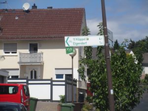 Beispiel für vorhandene Radwegweisung